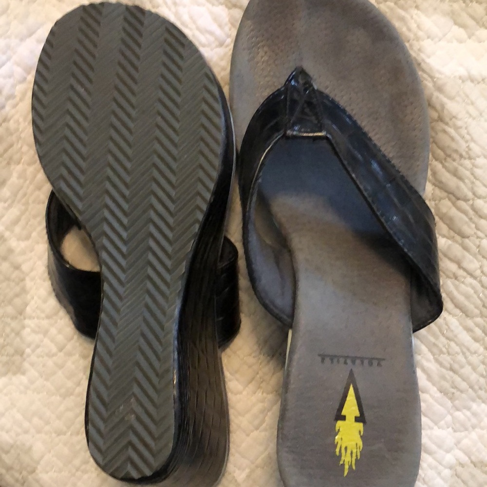 Volatile size 9 - Picture 2 of 3